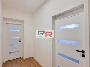 Pronájem bytu 2+kk, Šternberk, Uničovská, 75 m2