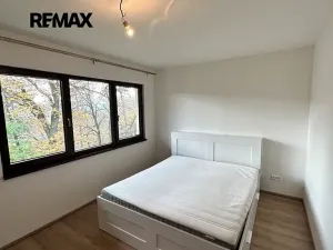 Pronájem rodinného domu, Králův Dvůr, Větrná, 80 m2