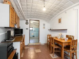 Prodej vícegeneračního domu, Chotiněves, 495 m2