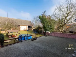 Prodej vícegeneračního domu, Chotiněves, 495 m2