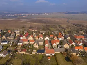 Prodej vícegeneračního domu, Chotiněves, 495 m2