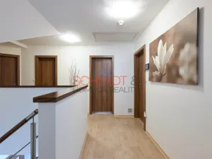 Prodej rodinného domu, Hustopeče, Gen. Peřiny, 201 m2