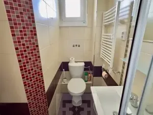 Pronájem bytu 2+kk, Praha - Holešovice, Osadní, 43 m2