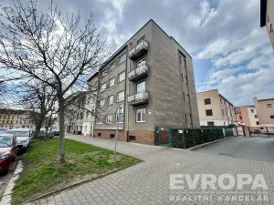 Prodej bytu 3+1, Plzeň - Východní Předměstí, Klášterní, 69 m2