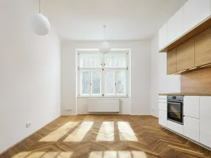 Pronájem bytu 3+kk, Praha - Vršovice, 28. pluku, 70 m2