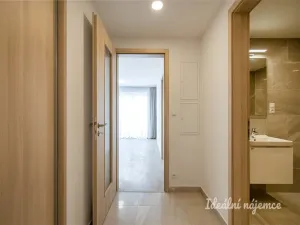 Pronájem bytu 2+kk, Praha - Třebonice, Do zahrádek I, 51 m2