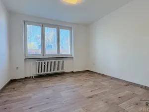 Pronájem bytu 3+1, Hodonín, třída Bří Čapků, 85 m2