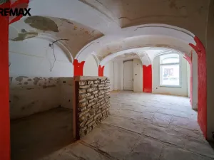 Prodej obchodního prostoru, Cheb, Cechovní, 158 m2