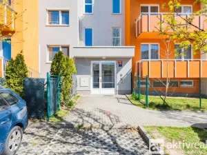 Prodej bytu 3+kk, Praha - Kyje, Farkašova, 71 m2