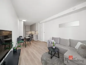 Pronájem bytu 2+kk, Praha - Hloubětín, Kbelská, 45 m2