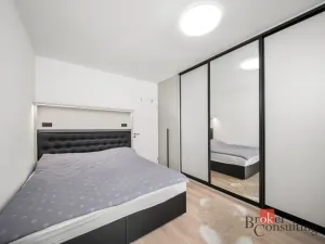 Pronájem bytu 2+kk, Praha - Hloubětín, Kbelská, 45 m2