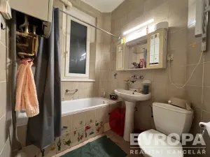 Pronájem bytu 2+1, Praha, Zenklova, 50 m2