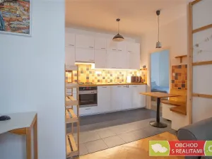 Prodej bytu 2+kk, Praha, U Uranie, 36 m2