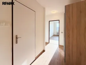 Pronájem bytu 2+kk, Komárov, Pionýrů, 43 m2