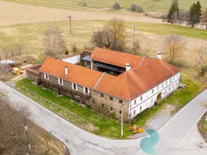 Prodej rodinného domu, Malšín - Ostrov, 360 m2