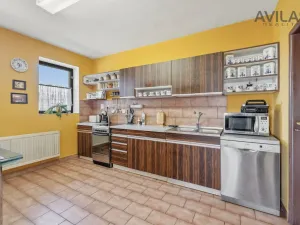 Prodej rodinného domu, 235 m2