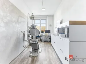 Prodej ordinace, Hradec Králové, 395 m2