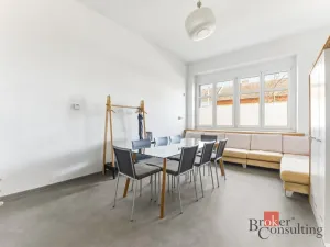 Prodej ordinace, Hradec Králové, 395 m2