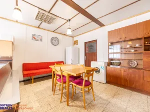 Prodej obchodního prostoru, Jedlí, 86 m2