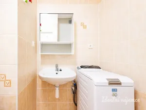 Pronájem bytu 2+kk, Praha - Horní Měcholupy, Nad přehradou, 43 m2