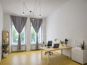 Pronájem kanceláře, Praha - Smíchov, Kořenského, 221 m2