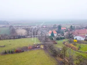 Prodej podílu pozemku, Třebíz, 161602 m2