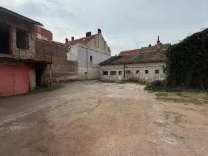 Prodej obchodního prostoru, Hodonín, Měšťanská, 1050 m2