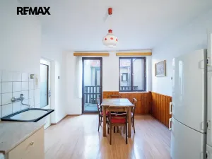 Prodej rodinného domu, Kutná Hora, Jungmannovo náměstí, 200 m2