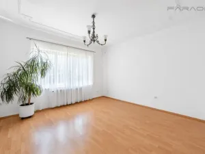 Pronájem vily, Praha - Suchdol, Havraní, 350 m2