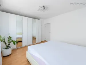 Pronájem vily, Praha - Suchdol, Havraní, 350 m2