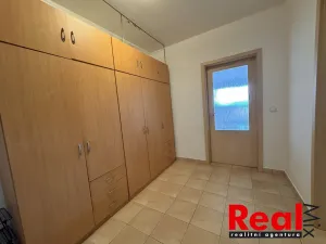 Pronájem bytu 1+kk, Brno - Líšeň, Sedláčkova, 40 m2