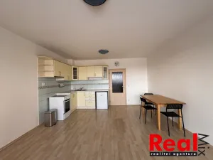 Pronájem bytu 1+kk, Brno - Líšeň, Sedláčkova, 40 m2