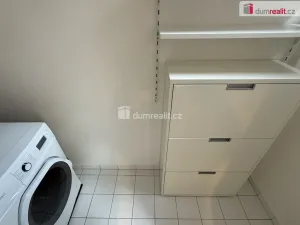 Pronájem bytu 2+1, Praha - Smíchov, U Nikolajky, 68 m2