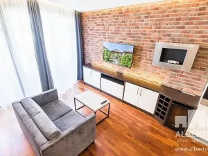 Pronájem bytu 2+kk, Praha - Nové Město, Na slupi, 45 m2