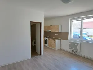 Pronájem bytu 2+1, Jihlava, Pávovská, 60 m2