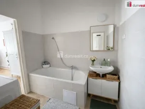 Pronájem bytu 3+1, Praha - Smíchov, Holečkova, 84 m2