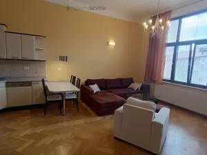 Pronájem bytu 2+kk, České Budějovice - České Budějovice 6, Žižkova tř., 62 m2