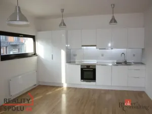 Pronájem bytu 1+kk, Praha - Bohnice, Pekařova, 34 m2