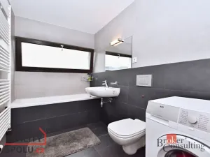 Pronájem bytu 1+kk, Praha - Bohnice, Pekařova, 34 m2