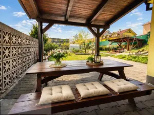 Prodej bytu 3+1, Moravany, Tichá, 108 m2