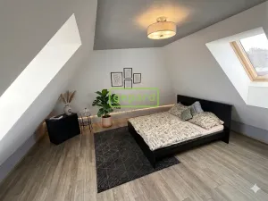 Pronájem bytu 2+kk, Mníšek pod Brdy, Malé náměstí, 88 m2