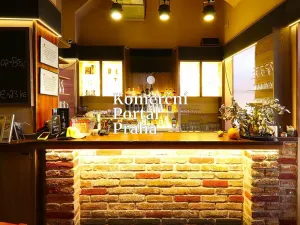 Pronájem restaurace, Praha - Smíchov, Na Václavce, 250 m2