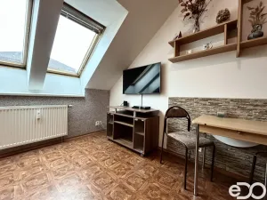 Pronájem bytu 2+kk, Lázně Bělohrad, Třetí strana, 35 m2