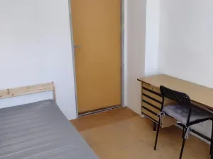 Pronájem pokoje, Praha - Kobylisy, Klapkova, 8 m2