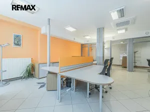 Pronájem kanceláře, Kladno, Osvoboz. pol. vězňů, 183 m2