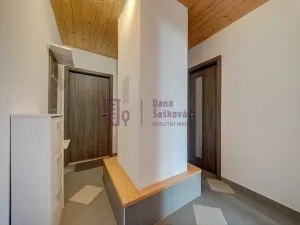 Pronájem bytu 2+kk, Jindřichův Hradec - Jindřichův Hradec IV, Nežárecká, 40 m2