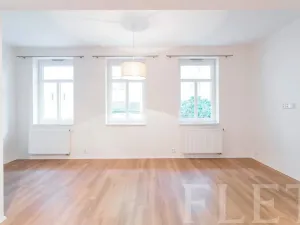 Pronájem bytu 1+kk, Praha - Libeň, Kotlaska, 44 m2