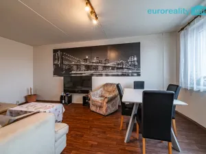 Prodej bytu 3+1, Chodský Újezd, 78 m2