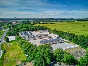 Pronájem skladu, Ostrov, 150 m2