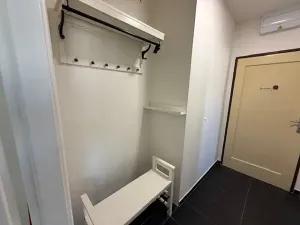 Pronájem bytu 2+kk, Praha - Holešovice, U městských domů, 43 m2